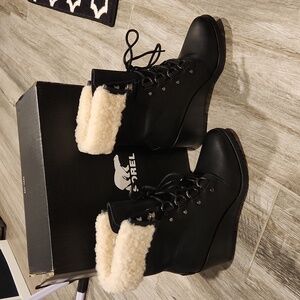 New Sorel shearling wedge boots